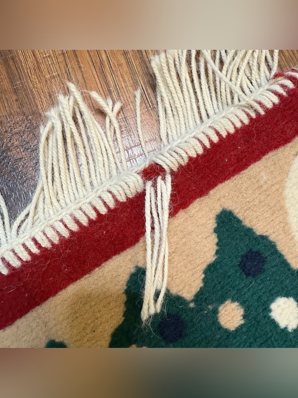 Vintage Christmas Rug Fringed Seasonal Holiday Motif Mat Hooked Woven Winter 90s - Picture 10 of 13